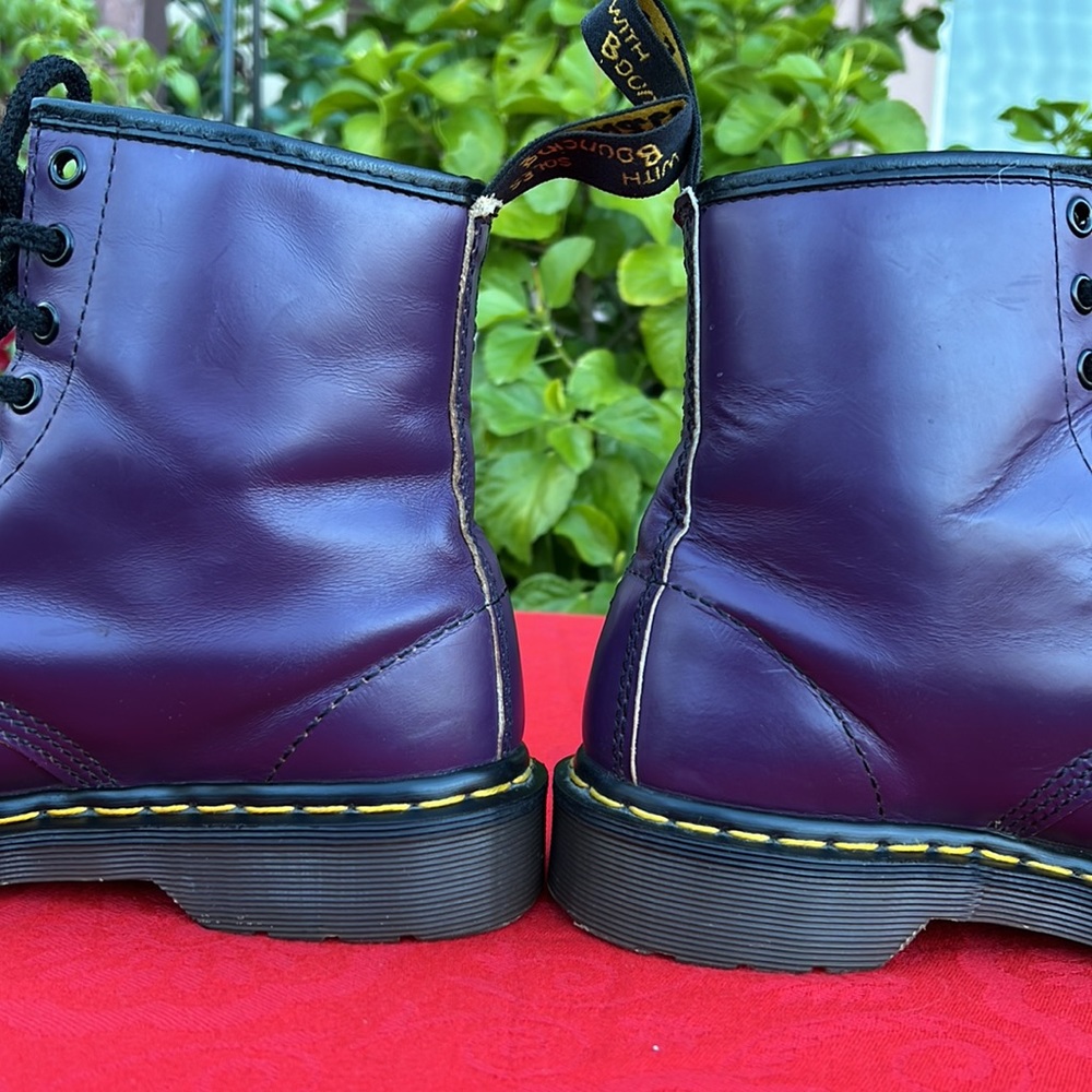 🏴 Dr. Martens MIE Vintage Purple Lace Up Combat Boots UK 7 - Picture 10 of 17